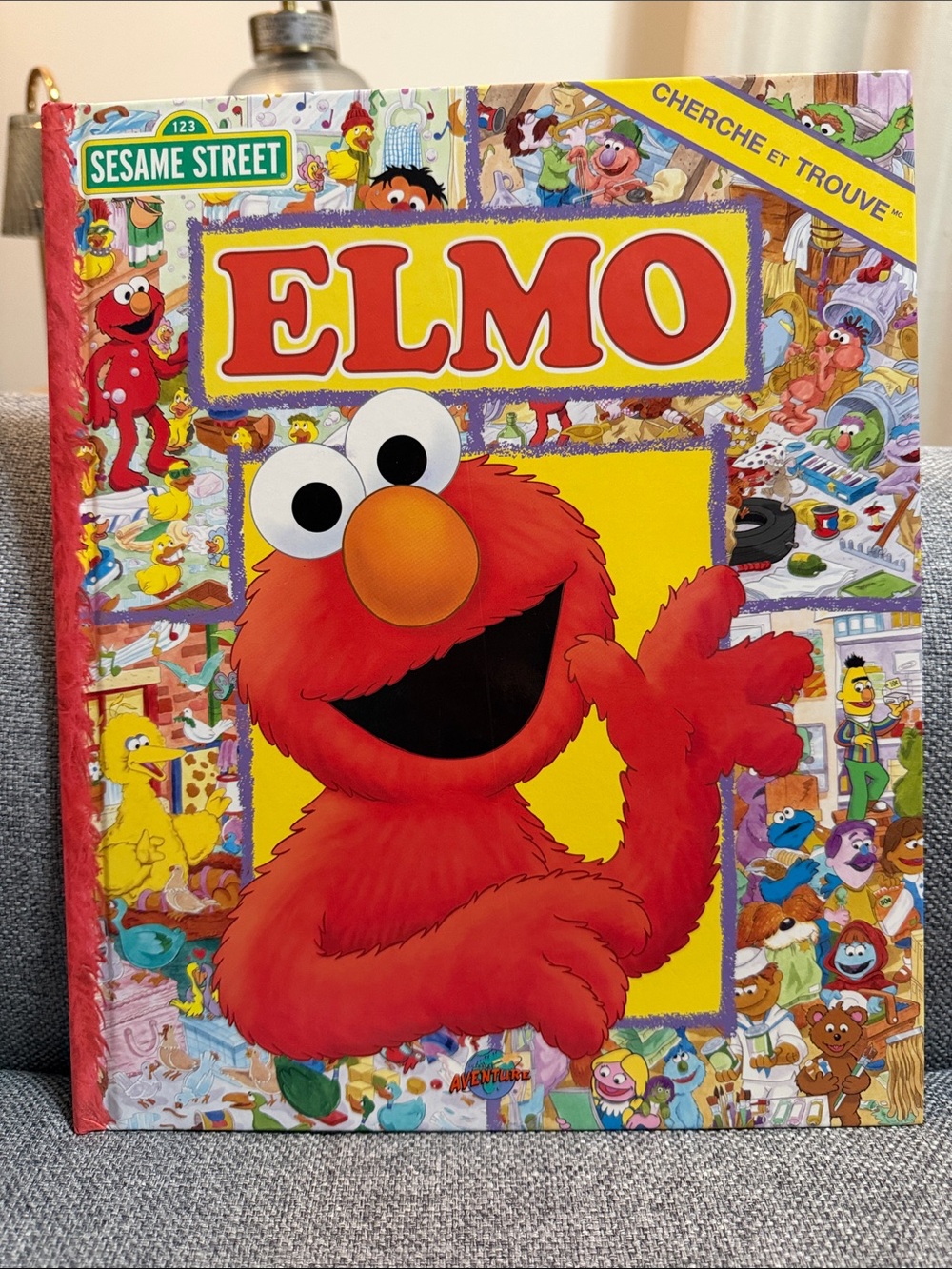 Sesame Street Elmo Look And Find Activity Book *FRENCH*